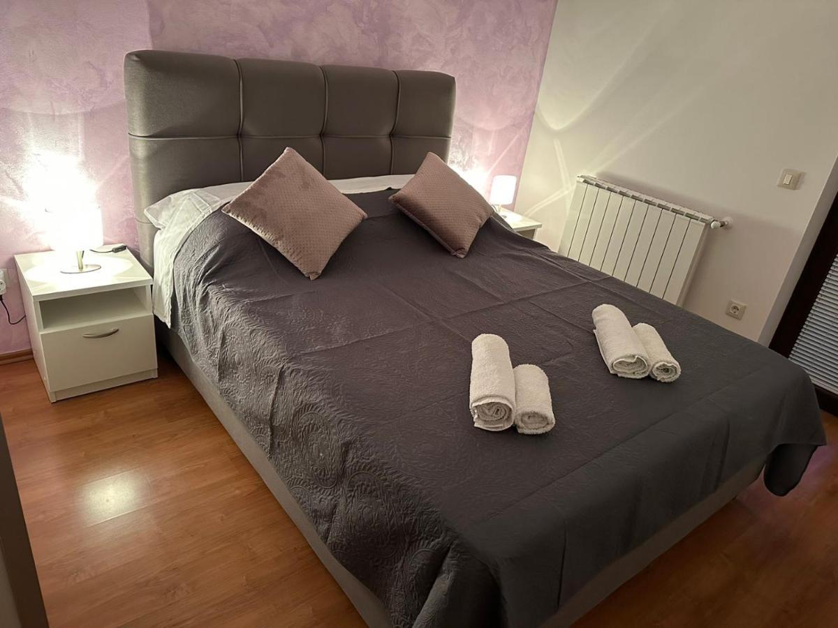Apartments Denis & Lucija 罗维尼 外观 照片