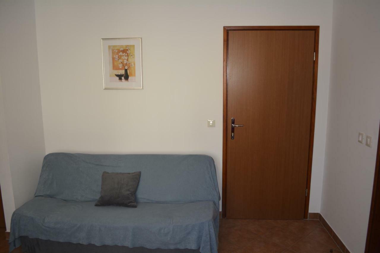 Apartments Denis & Lucija 罗维尼 外观 照片
